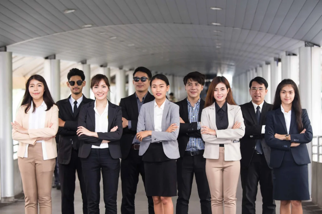 HuaHai sales team ready to help smart glasses buyers